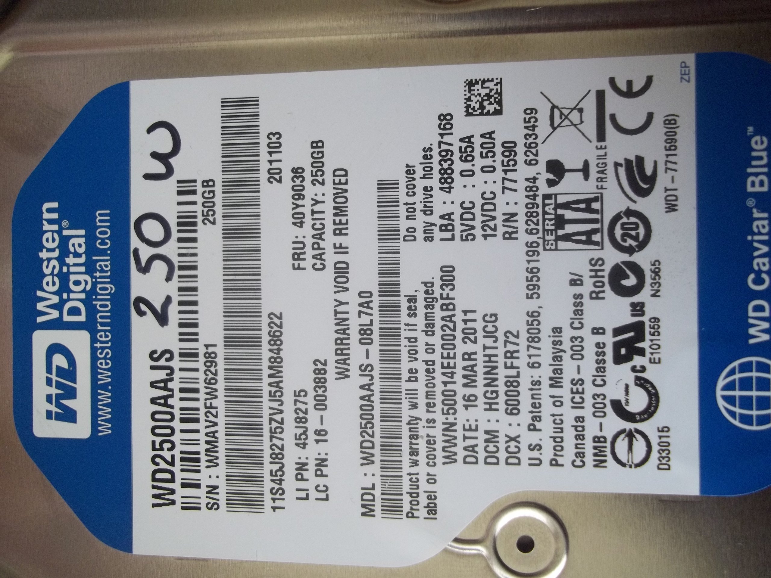 外付けハードディスク・ドライブ WD Caviar Blue 250GB HDD WD2500AAJS Amazon.com: Western Digital WD2500AAJS 250 GB Caviar Blue